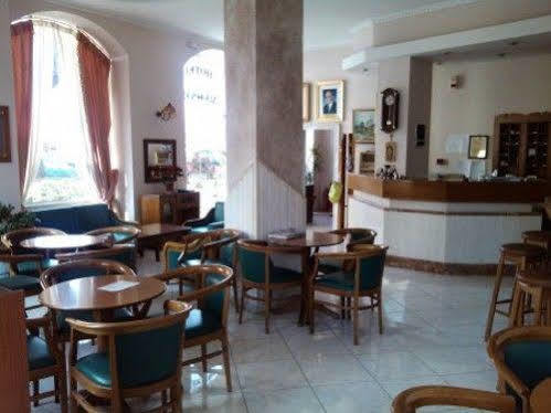 Diethnes Лариса Екстер'єр фото